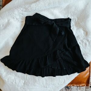 Express Ruffle Hem Black Mini Skirt (Size XS) NWOT